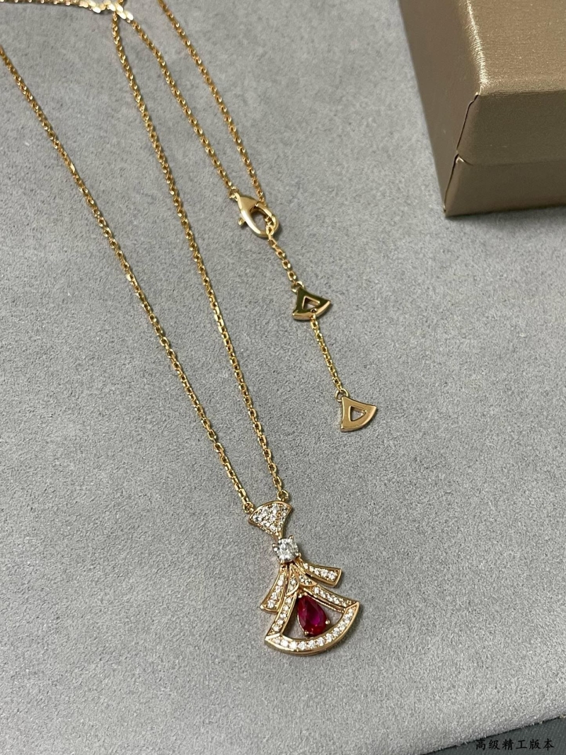 Bv1g*ai necklaces